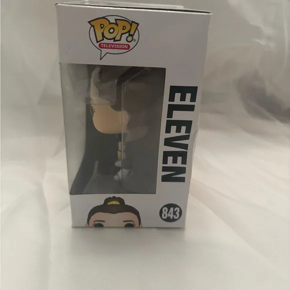 Funko Pop! Stranger Things Eleven #843 – Box Damaged - Picture 3 of 16